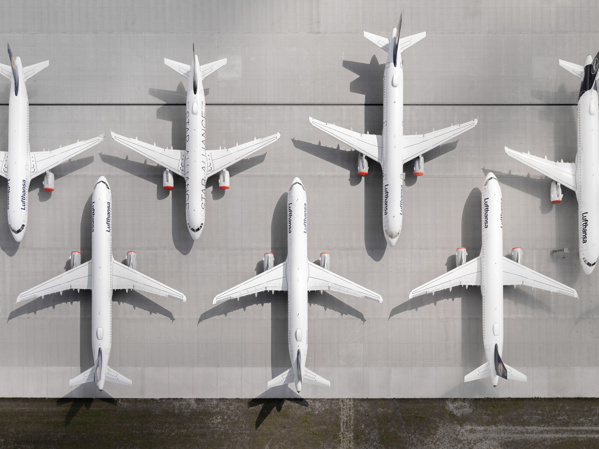 Tom_Hegen_Airports-100-web